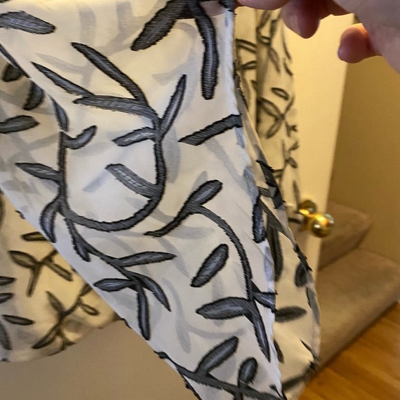 ALFANI Women’s Flare Sleeves with Under-Top Attached Tops - Picture 4 of 5